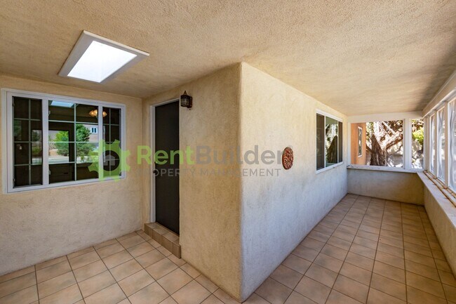 Building Photo - 3822 La Hacienda Dr NE