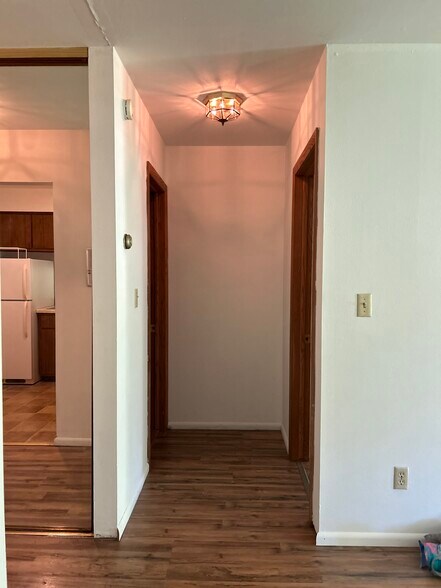 Building Photo - 5700 W Wahner Ave