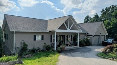 Building Photo - 388 Ross Ridge Rd