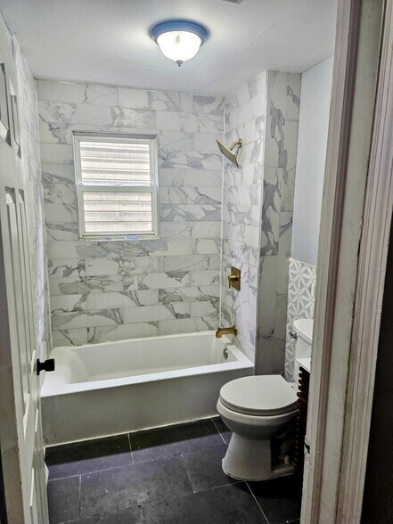 Primary Photo - 280 S 6th St