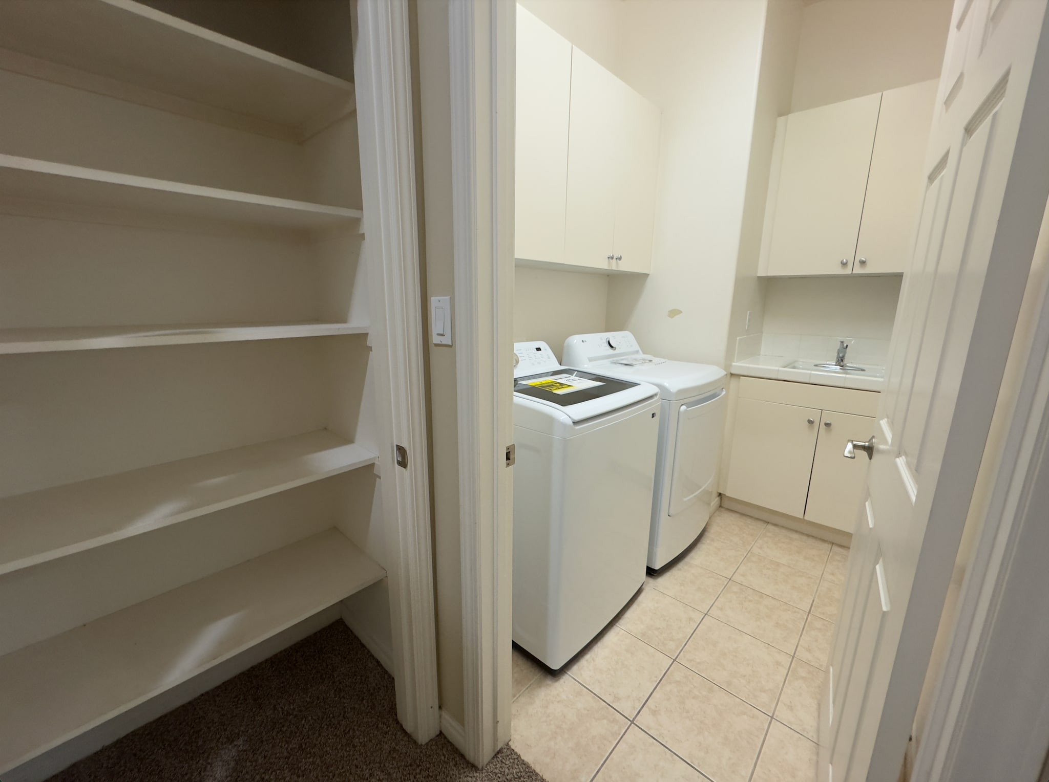 Building Photo - 5313 Pelican Hill Dr