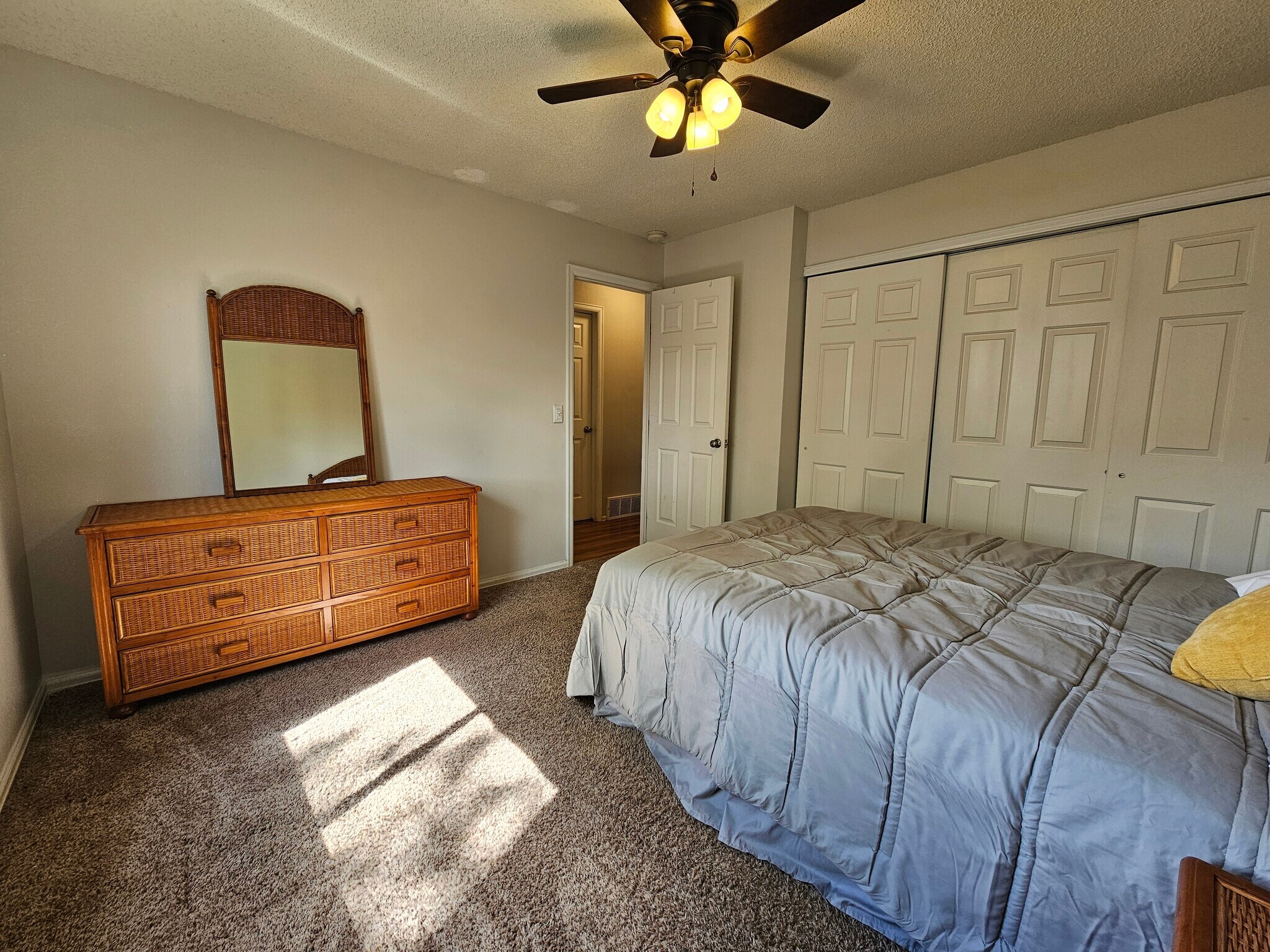 Building Photo - 7840 Lindsey Dr