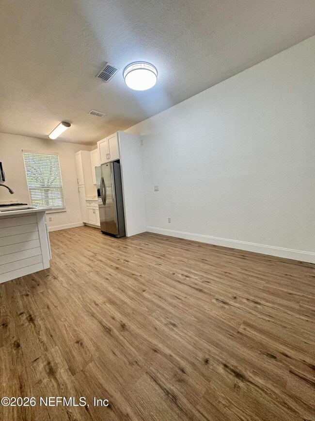 Building Photo - 13703 Richmond Park Dr N