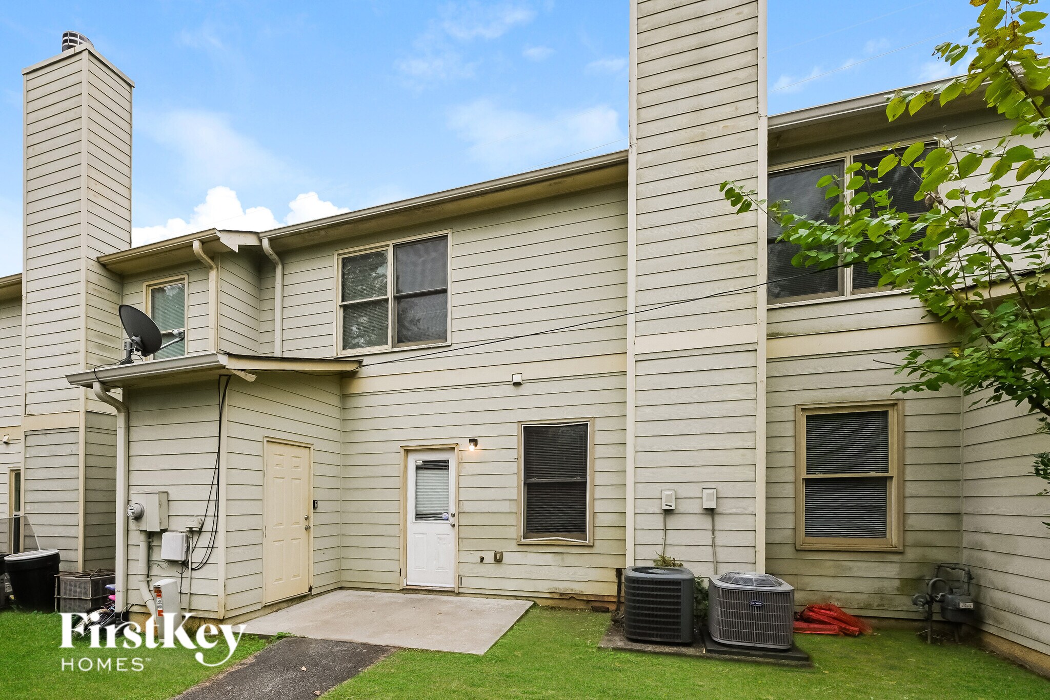 Building Photo - 1715 W Taylor Ave