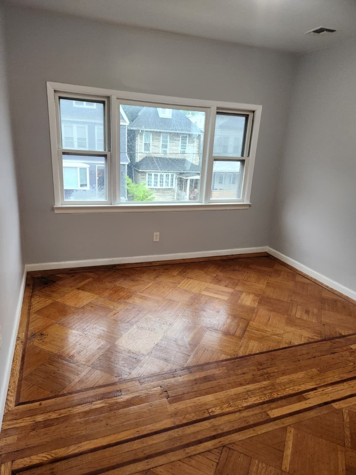 Building Photo - 57 Condict St