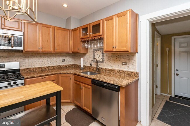 Building Photo - 4312 Dobson St