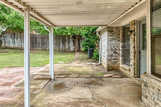 Building Photo - 6433 Westridge Dr