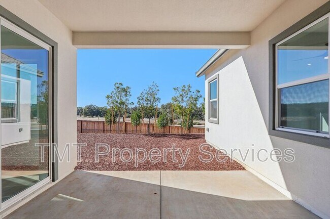 Building Photo - 1007 Bridger Dr