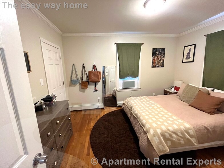 Building Photo - 22 Rice St