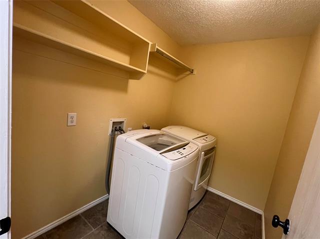 Building Photo - 8012 Splitrail Ct