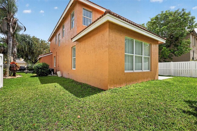 Building Photo - 16398 SW 27th St