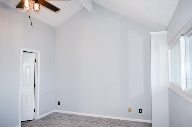 Building Photo - 4497 Little River Inn Ln