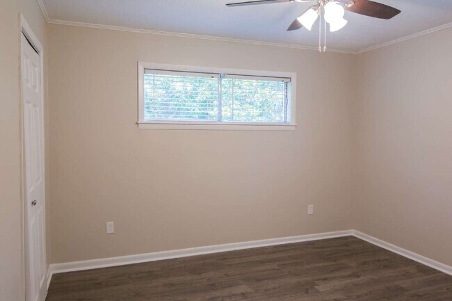 Building Photo - Fully Remodeled 3-Bed on 1 Acre near MSU – Starting at $1,650!