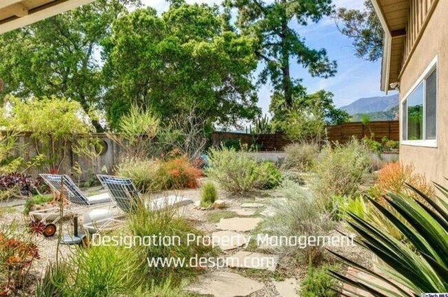 Building Photo - 4385 El Prieto Rd