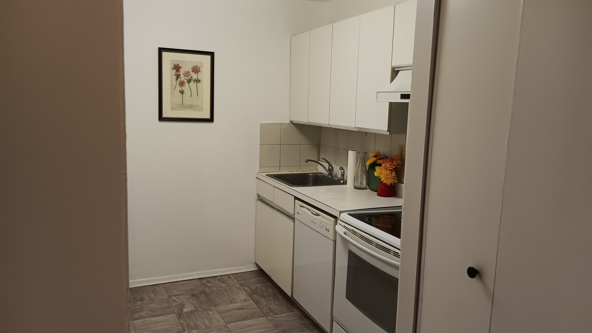 Building Photo - 111 Mulberry St