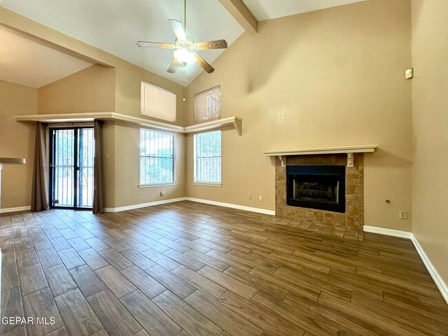 Building Photo - 12146 El Greco Cir