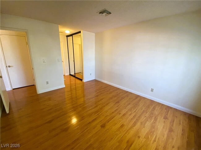 Building Photo - 4712 Nara Vista Way