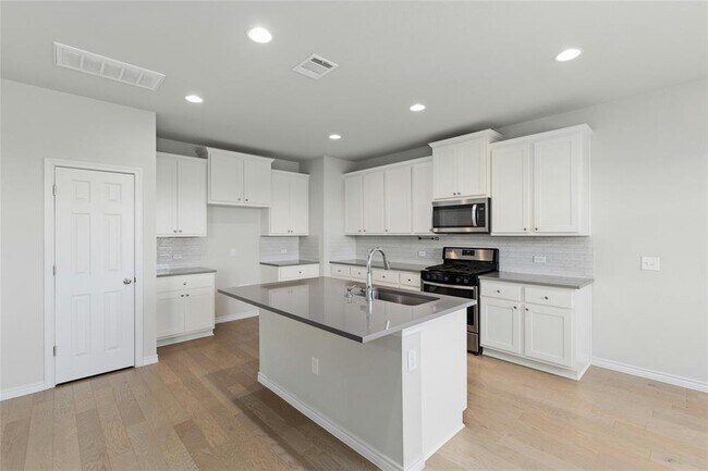 Building Photo - 11805 Caithness Way