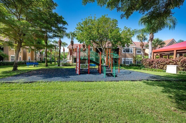 Building Photo - 15560 SW 104th Terrace
