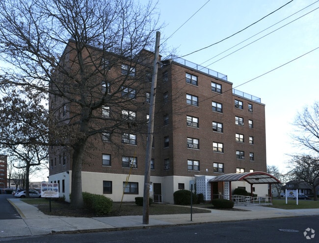 Building Photo - Lumley Homes