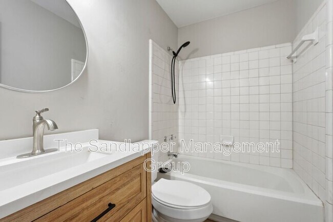 Building Photo - 5230-B Scarsdale Drive