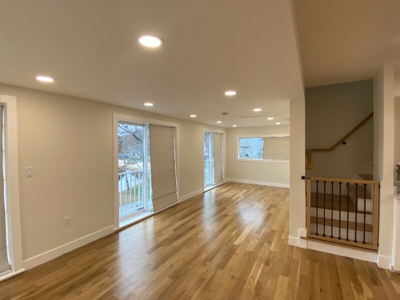 Building Photo - 8 Russell Rd