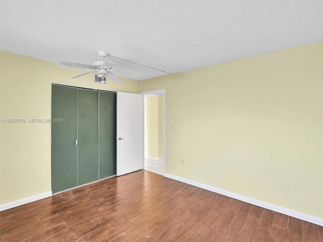 Building Photo - 3600 NE 170th St