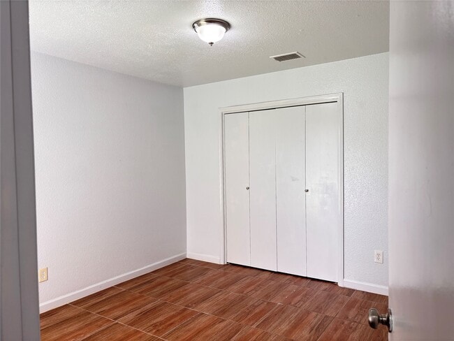 Building Photo - 11547 Willwood Dr