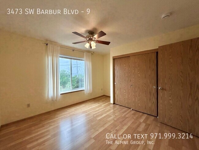 Building Photo - 3473 SW Barbur Blvd