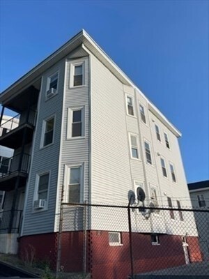 Building Photo - 62 Elliot St