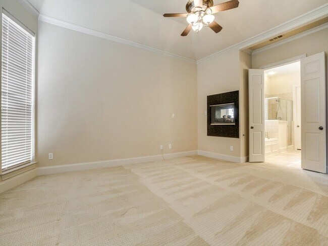 Building Photo - 1641 McGee Ln