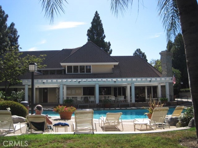Building Photo - 2577 Plaza del Amo