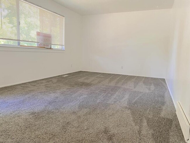 Building Photo - 5542 S 5340 W