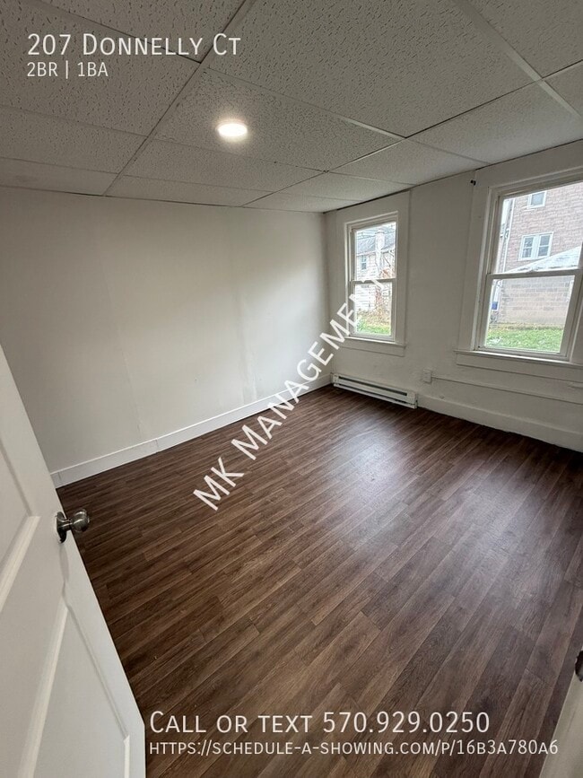 Building Photo - 207 Donnelly Ct