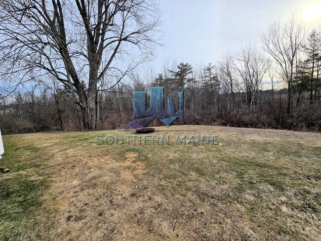 Building Photo - 392 Roosevelt Trail