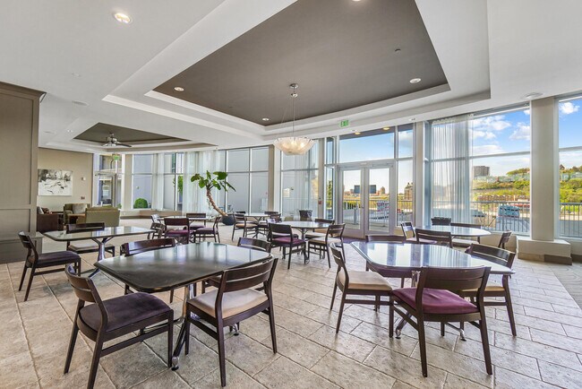 Building Photo - 400 Riverboat Row