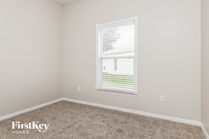 Building Photo - 495 Lancer Oak Dr