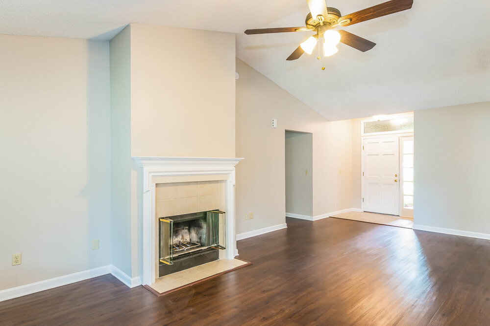 Building Photo - 10693 Eaglet Ct