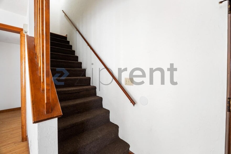 Building Photo - 3 Watson Ave