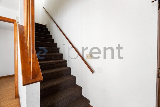 Building Photo - 3 Watson Ave