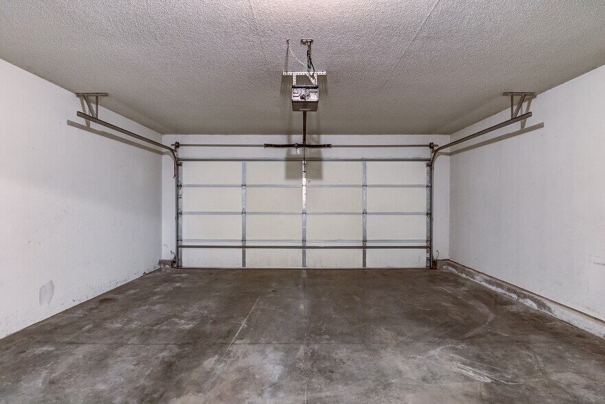 Building Photo - 1405 Glenn Pl