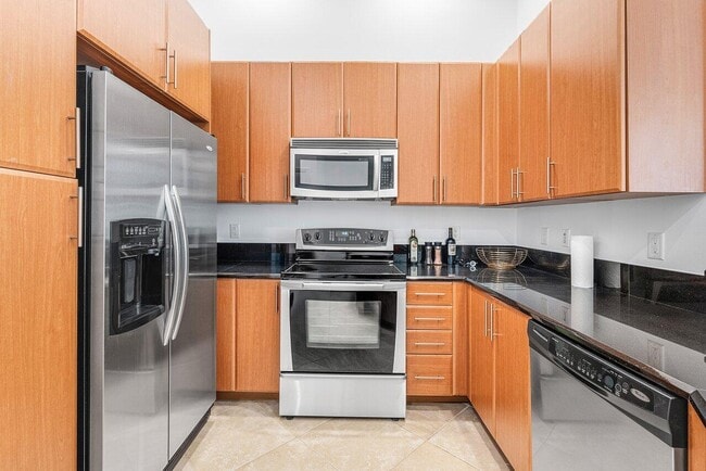 Building Photo - 701 S Olive Ave