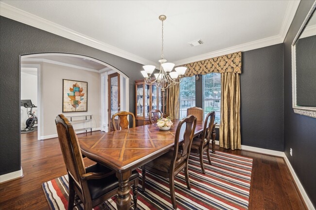 Building Photo - 18063 Crescent Royale Way