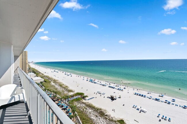 Building Photo - 8743 Thomas Dr