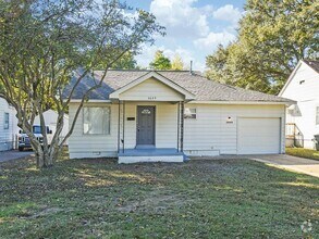 Building Photo - UPDATED 3 bed, 1 bath near U of M.
