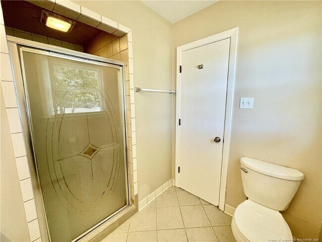 Building Photo - 621 Welsh Pl