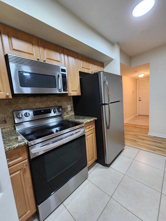 Building Photo - 6777 Heritage Grande