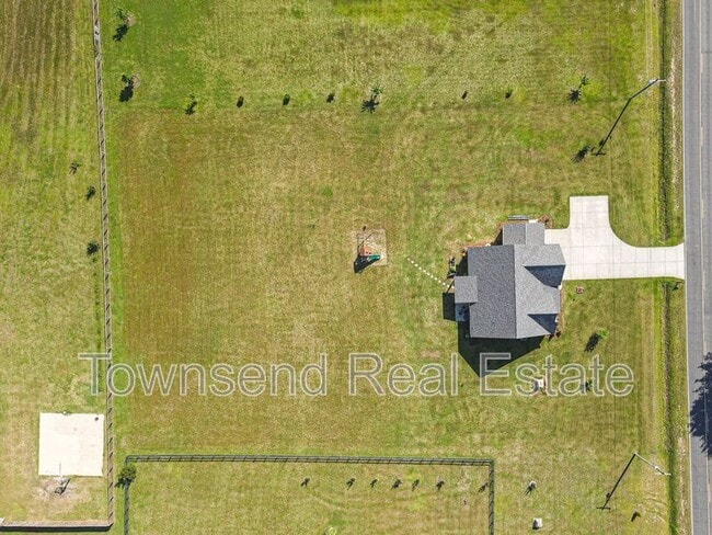 Building Photo - 2935 Duck Pond Rd