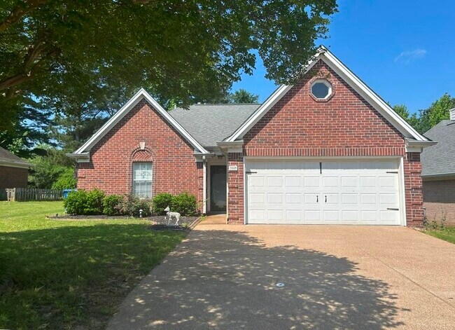Primary Photo - 3089 Woodland Crest Dr