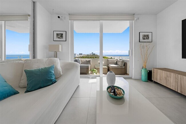 Building Photo - 465 Ocean Dr